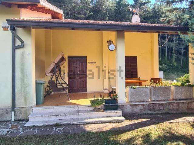 Casa in vendita a Gubbio, Umbria
