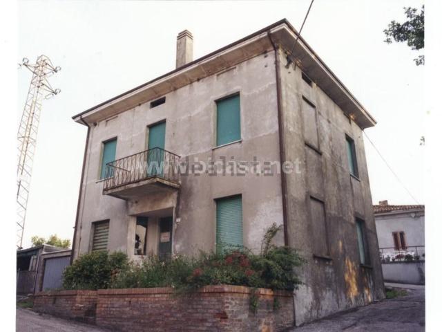 Casa in vendita a Fontecorniale, Montefelcino