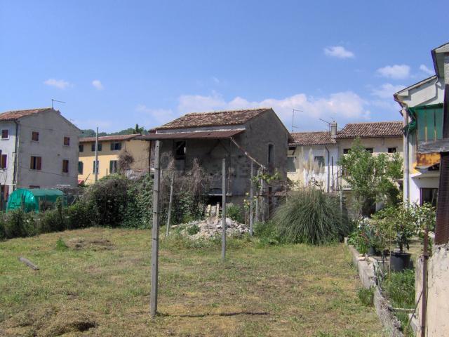 Casa in vendita a Vittorio Veneto, Veneto