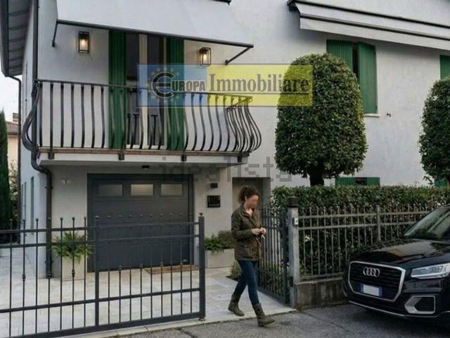 Casa in vendita a Calcroci, Camponogara