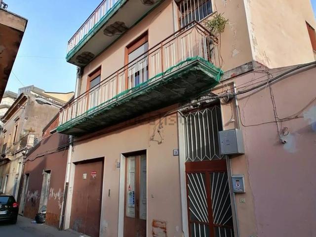 Casa in vendita a Aci Catena, Sicilia