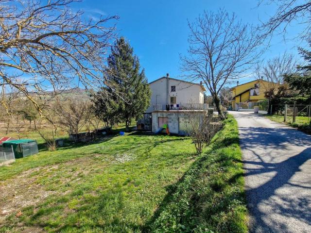 Casa in vendita a Marche, Pesaro E Urbino