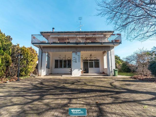 Casa in vendita a Piemonte, Novara