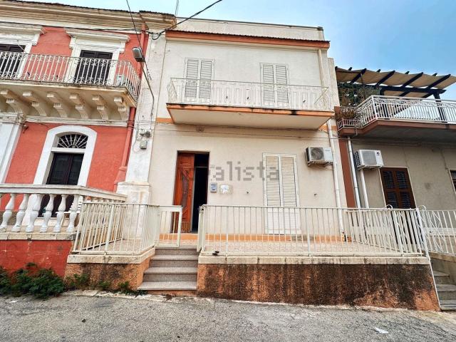 Casa in vendita a Pozzallo, Sicilia