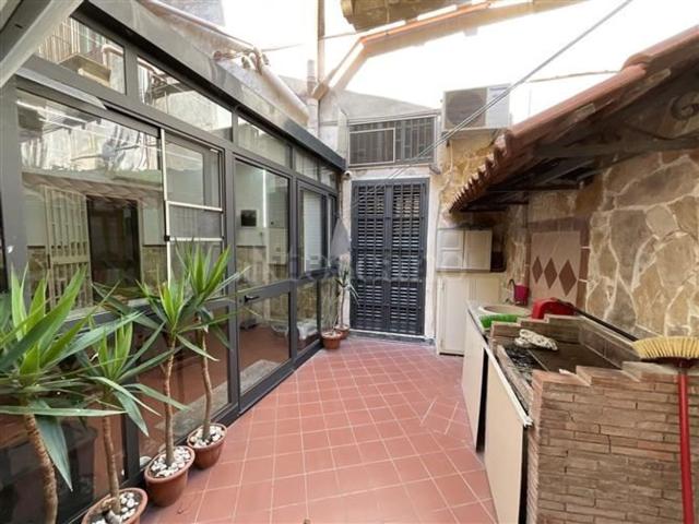 Casa in vendita a Borgo-Sanzio, Catania