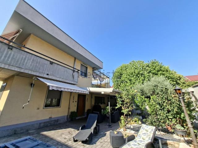 Casa in vendita a Abbiategrasso, Lombardia