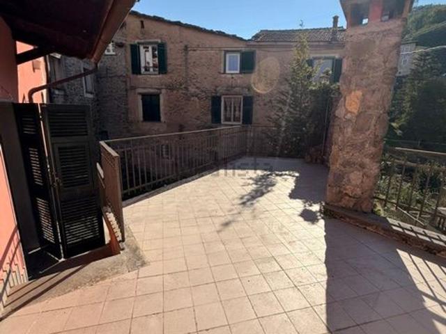 Casa in vendita a Castè, Riccò del Golfo di Spezia