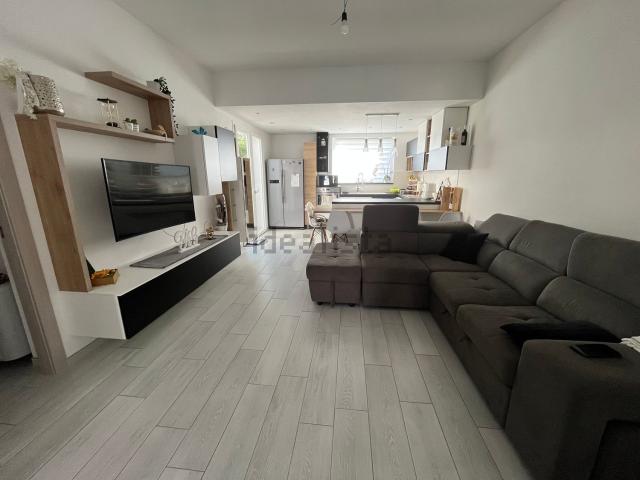 Casa in vendita a Olmedo, Sardigna/Sardegna