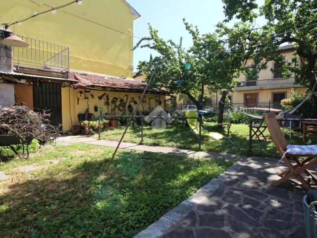 Casa in vendita a Prato, Toscana