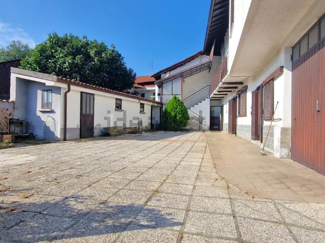 Casa in vendita a Gattico-Veruno, Piemonte