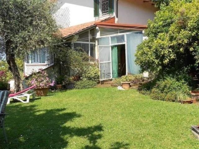 Casa in vendita a San Carlo, Marina Di Massa