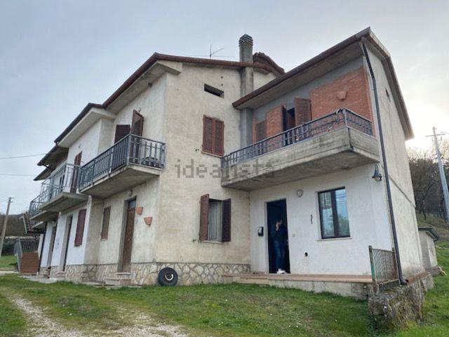 Casa in vendita a Umbertide, Umbria