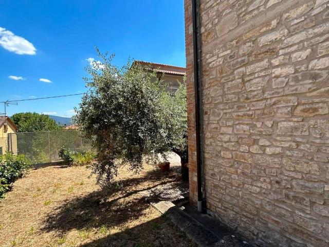 Casa in vendita a Magione, Perugia