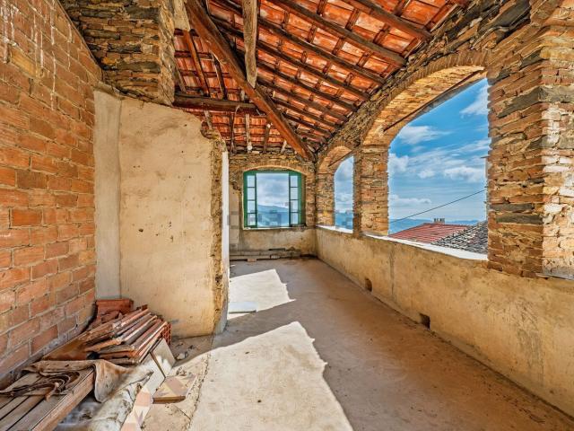 Casa in vendita a Dolcedo, Liguria