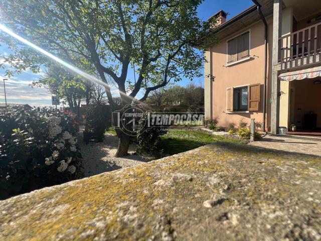 Casa in vendita a Castrezzato, Lombardia