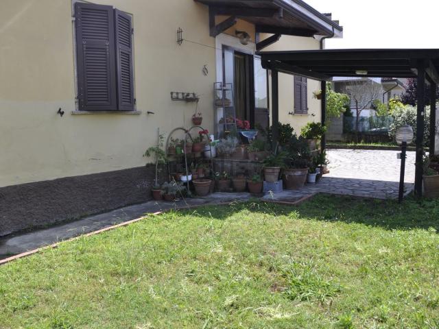 Casa in vendita a Carrara, Toscana