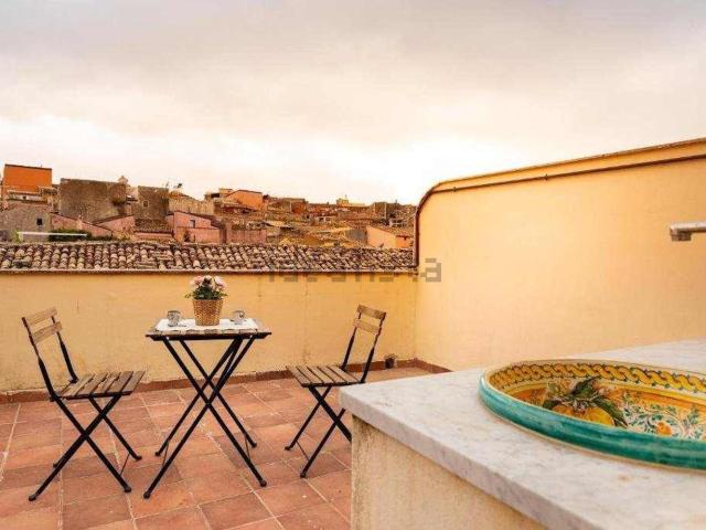 Casa in vendita a Palazzolo Acreide, Sicilia