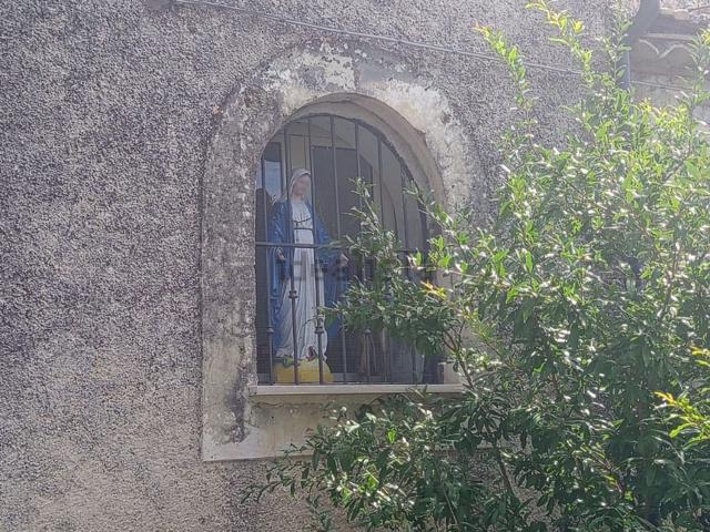 Casa in vendita a Calvi Risorta, Campania