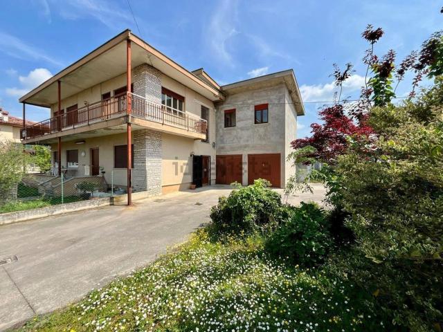 Casa in vendita a Madonna di Lonigo, Lonigo