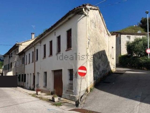 Casa in vendita a Pieve del Grappa, Segusino