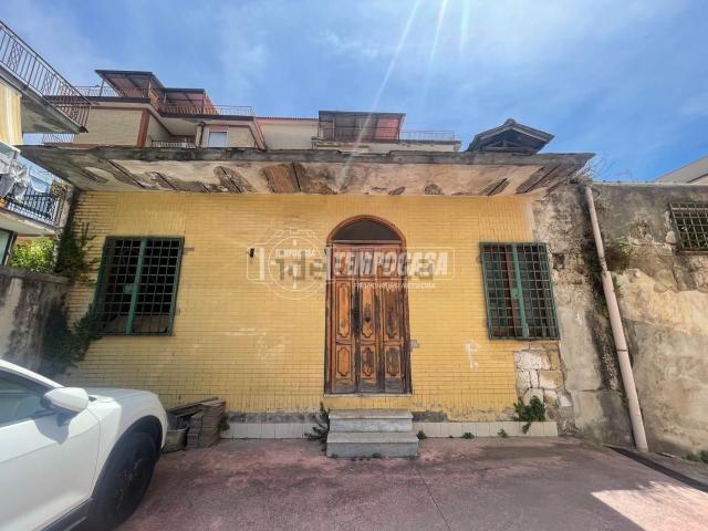 Casa in vendita a Bagno d'Aversa, Aversa