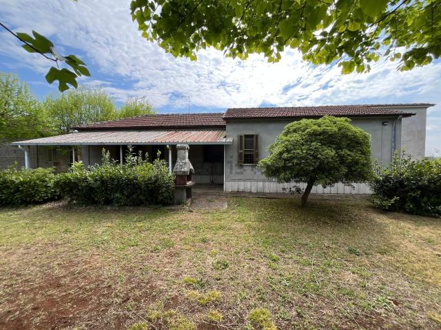 Casa in vendita a Roccasecca, Lazio