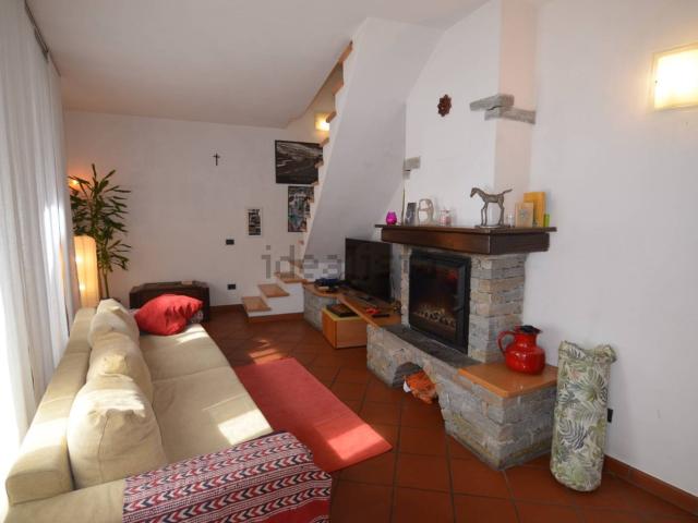 Casa in vendita a Galbiate, Lombardia