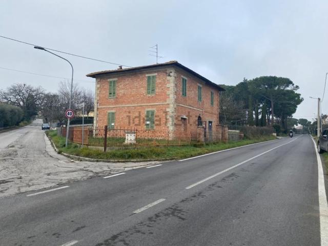 Casa in vendita a Poggetto, Gioiella
