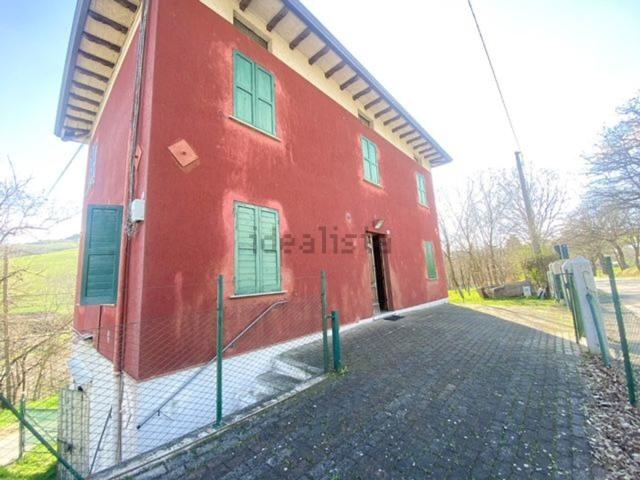 Casa in vendita a Colline Matildiche, Re