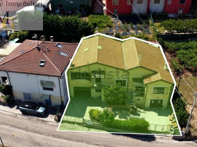 Casa in vendita a Monteforte D'alpone, Veneto