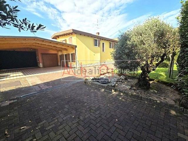 Casa in vendita a Selvazzano Dentro, Veneto