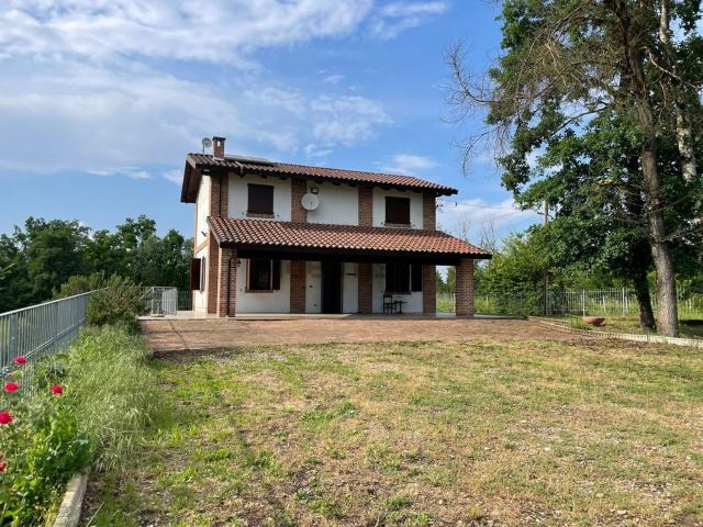 Casa in vendita a Piemonte, Asti