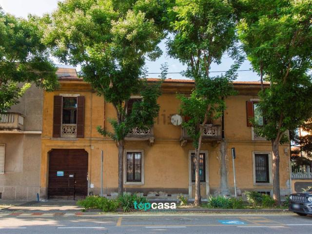 Casa in vendita a Busto Arsizio, Lombardia
