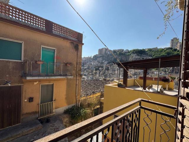 Casa in vendita a Modica Alta, Marina Di Modica