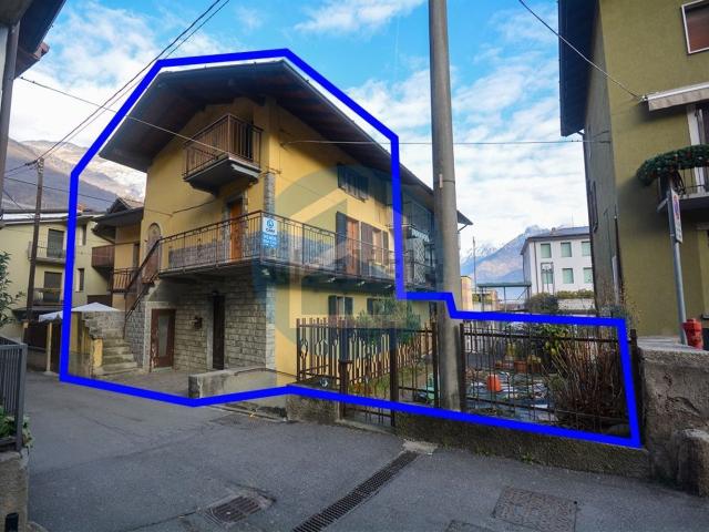 Casa in vendita a Comunità montana della valle Camonica, Breno