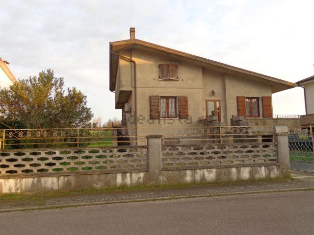 Casa in vendita a San Gaetano, Polesella