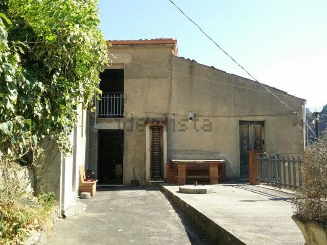 Casa in vendita a Tortorici, Sicilia