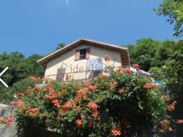 Casa in vendita a Mignanego, Fumeri