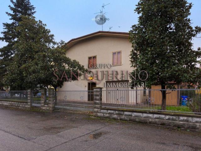 Casa in vendita a Unione Comuni Modenesi Area Nord, Mirandola