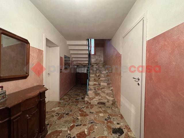 Casa in vendita a Legnago, Veneto