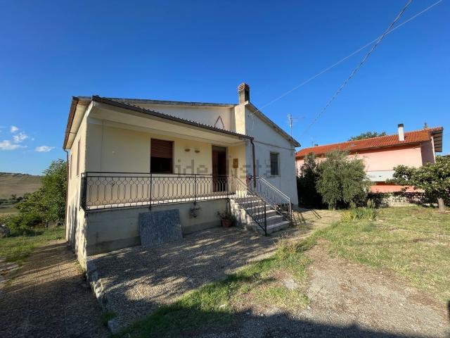 Casa in vendita a Alanno, Abruzzo