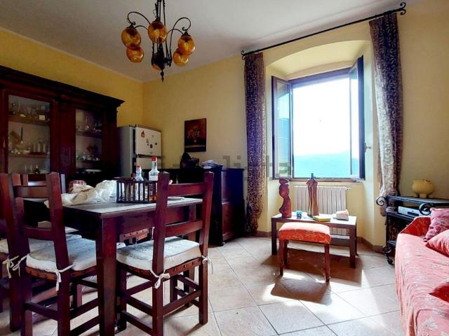 Casa in vendita a Sessano Del Molise, Molise