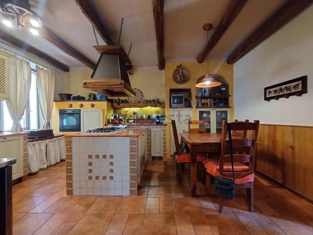 Casa in vendita a Bornasco, Lombardia