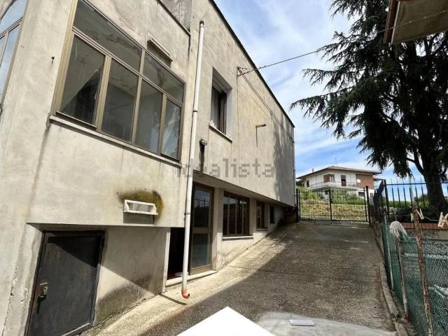 Casa in vendita a Santa Caterina I, Marche