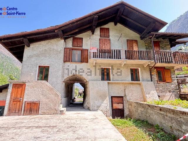 Casa in vendita a Aymavilles, Aosta