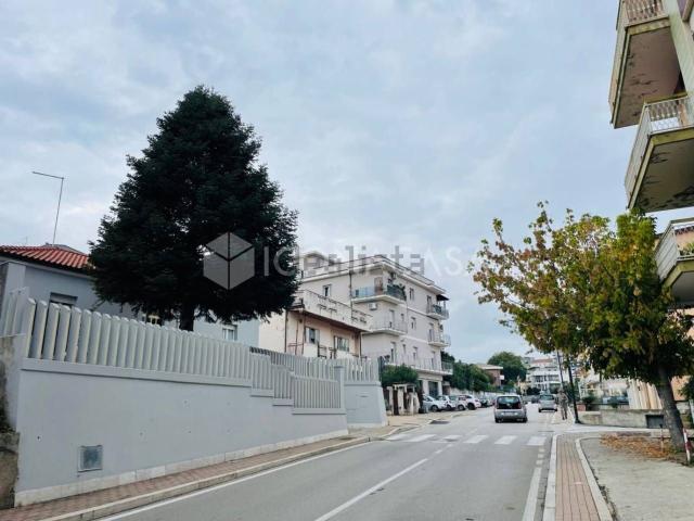 Casa in vendita a Pescara Colli, Pescara