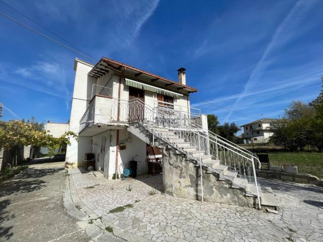 Casa in vendita a Contrada Fonte, Turrivalignani