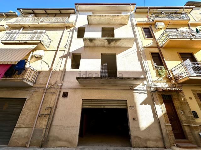 Casa in vendita a Partinico, Sicilia
