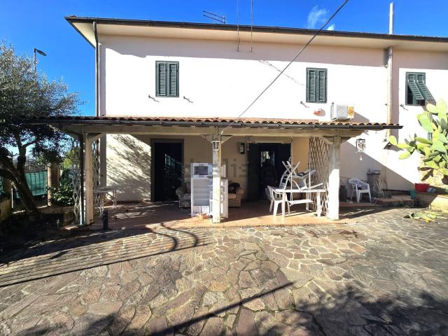 Casa in vendita a San Salvatore, Montecarlo