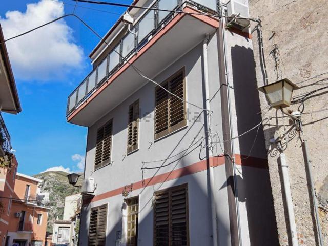Casa in vendita a Castelmola, Sicilia